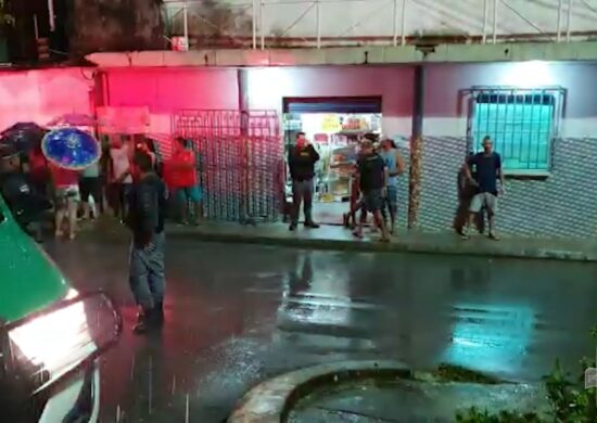 Adolescente de 15 anos é baleado por tentar fugir de assalto em Manaus