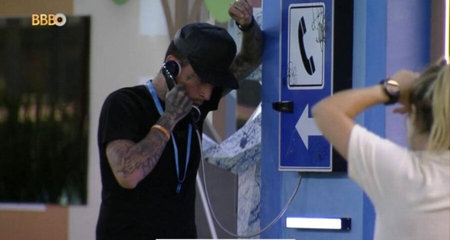 Big Fone do BBB 23 tocou mais uma vez e MC Guimê atendeu - Foto: Reprodução/TV Globo