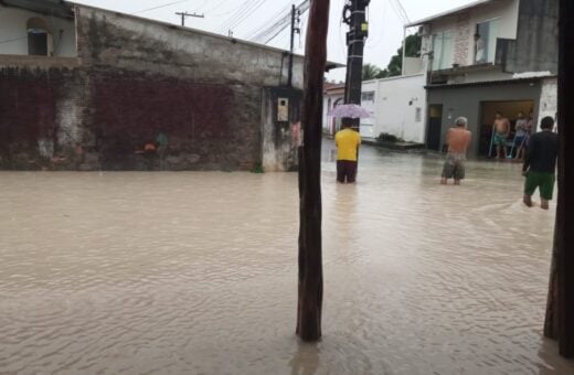 Chuva acontece desde a madrugada deste domingo, 12 - Foto: Reprodução/WhatsApp