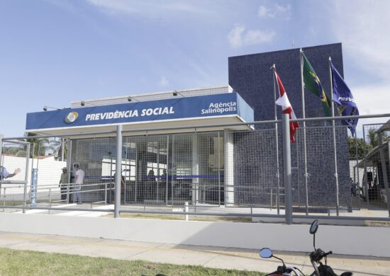 BB e Caixa também suspendem crédito consignado para aposentados do INSS - Foto: Erasmo Salomão/Ascom MTPS