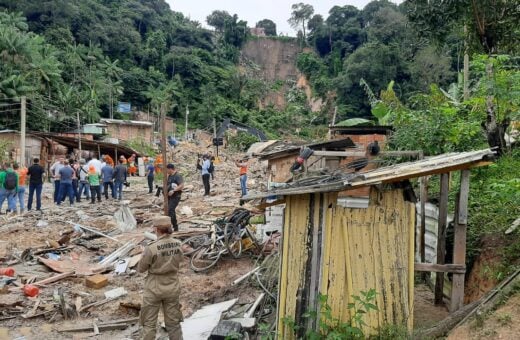 Deslizamento de terra devido às chuvasprovocou a morte de 8 pessoas em Manaus - Foto: André Mereilles/Portal Norte