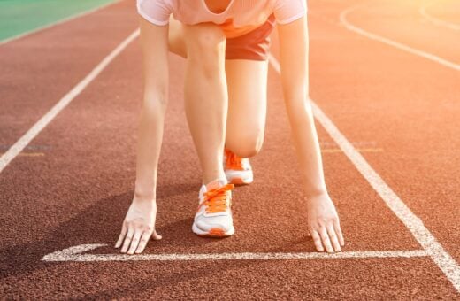 Federação Internacional de Atletismo proíbe mulheres trans - Foto: Reprodução/Freepik