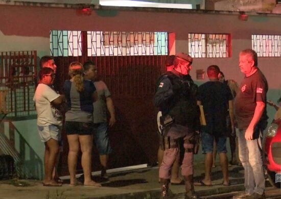 Homem morre eletrocutado e corpo é encontrado por familiar em Manaus