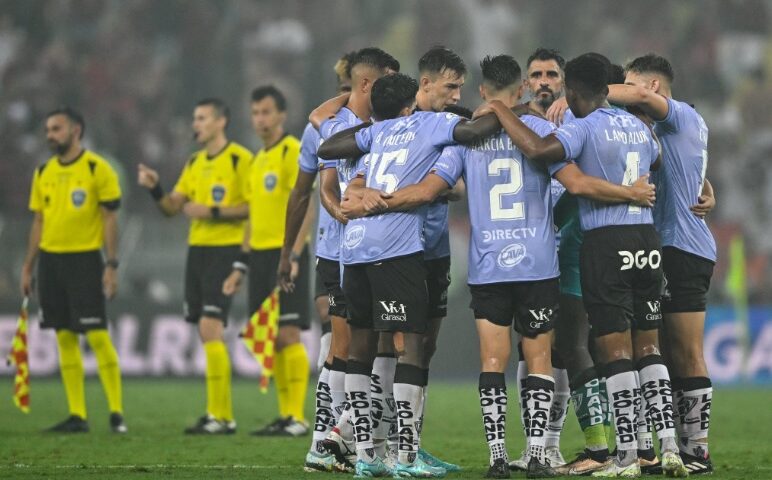 Equipe equatoriana conquistou sua primeira Recopa diante de um Maracanã com mais de 60 mil pessoas - Foto: Reprodução/Twitter @ @IDV_EC