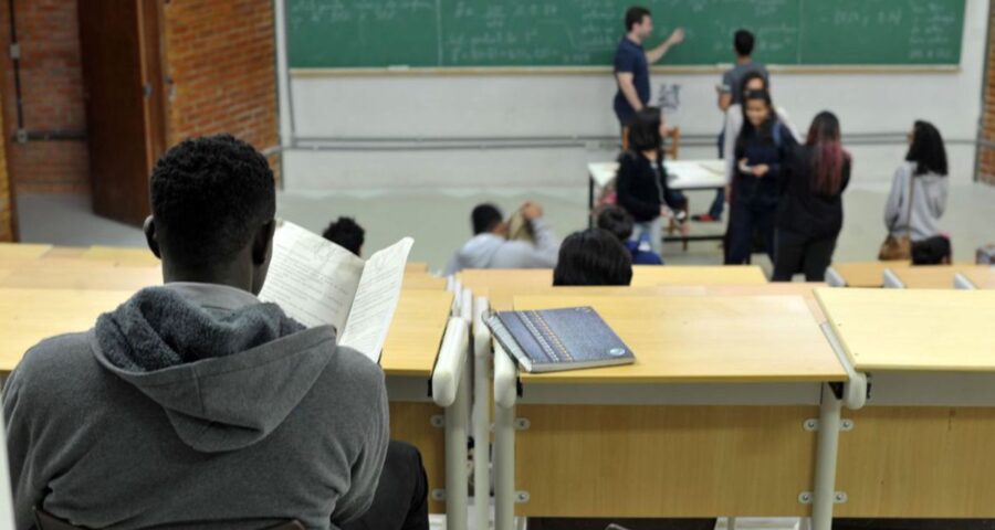 Chamada única - No total, 205.177 candidatos se inscreveram para disputar 67.301 vagas de ensino superior - Foto: Arquivo Agência Brasil