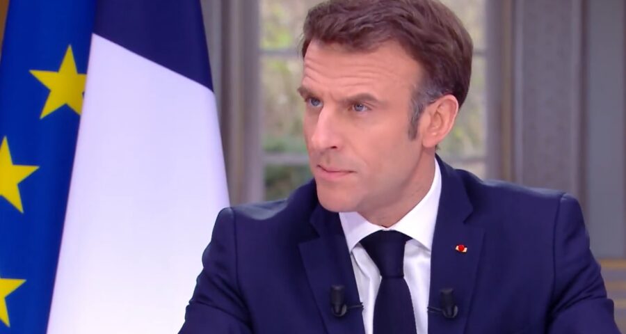 Declaração de Macron ocorreu durante entrevista na TV - Foto: Reprodução/Twitter @EmmanuelMacron