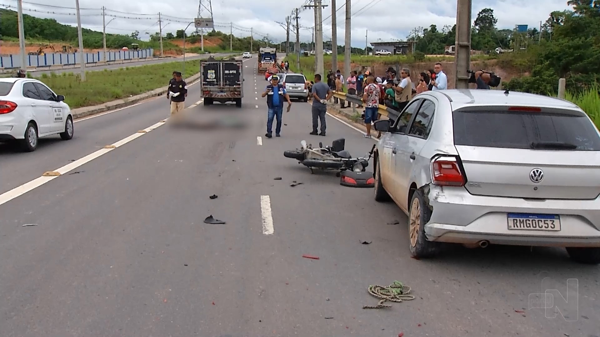Motociclista morre após fazer ultrapassagem em avenida de Manaus