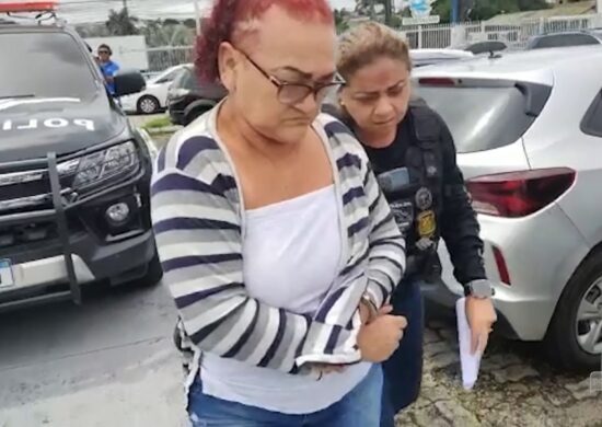 Mulher é presa suspeita de ser mandante da morte do marido em Manaus