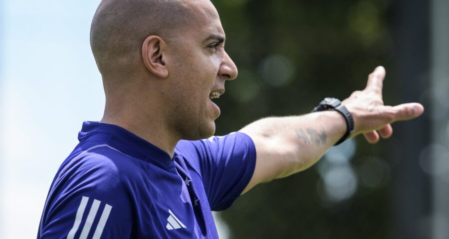 Pedro Pepa é o novo técnico do Cruzeiro - Foto: Reprodução/Twitter @cruzeiro @gglaleixo