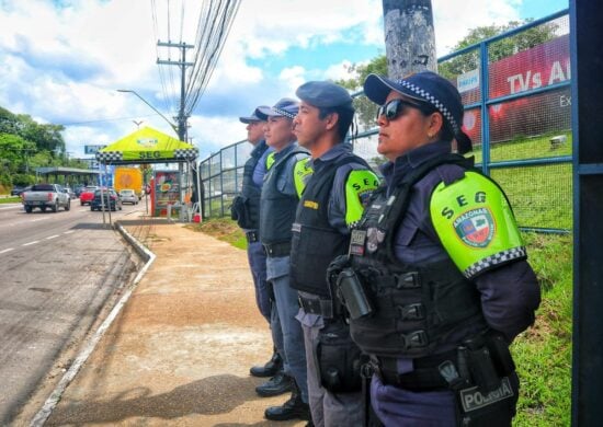 Roubou a ônibus: pontos com maior índice de crimes são acompanhados por militares - Foto: Carlos Soares/SSP-AM