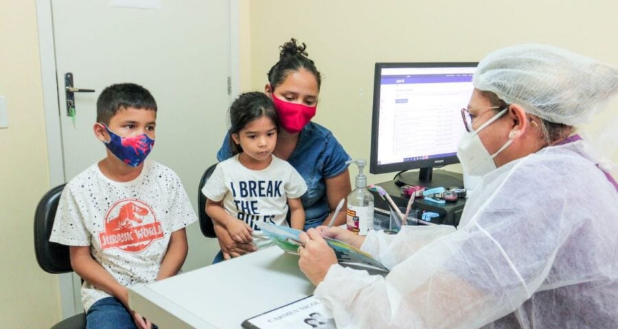 Atendimento aos beneficiários do Bolsa Família na Unidade de Saúde em Manaus - Foto: Divulgação / Semsa