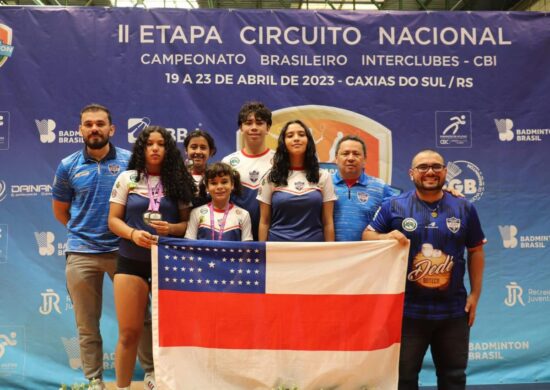 Os alunos conquistaram vaga na classificação nacional do Campeonato Brasileiro Badminton. - Foto: Divulgação/Arquivo Pessoal