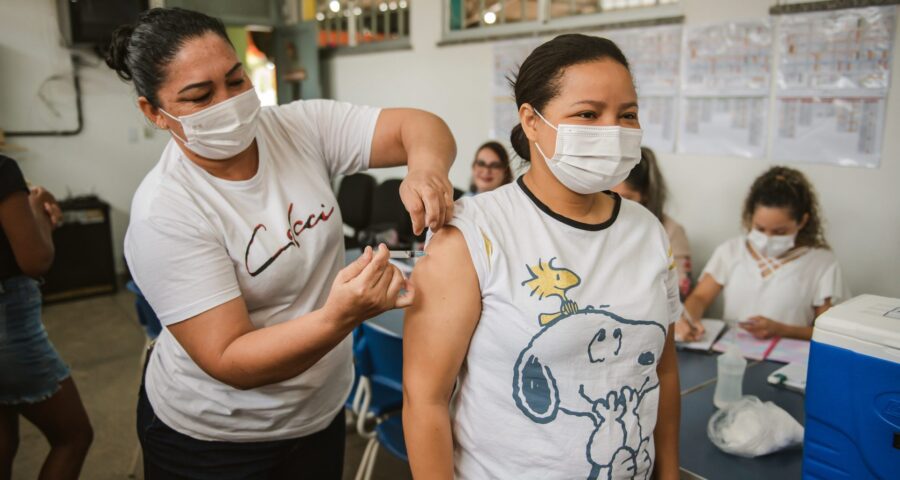 Covid-19 dose bivalente está liberada para pessoas acima de 18 anos em Boa Vista