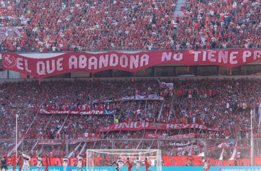 Presidente do Independiente renuncia cargo, em meio a uma das maiores crises do clube - Foto: Reprodução/Twitter @Independiente