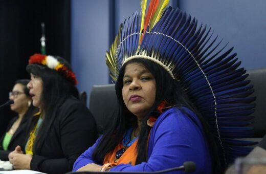 A comunidade Uxiú, na Terra Indígena Yanomami, foi invadida por garimpeiros na tarde desse sábado (29) - Foto: Antonio Cruz/Agência Brasil