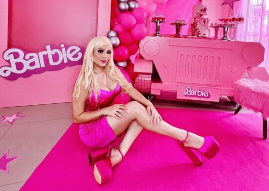 'Barbie' do Paraná recria casa toda rosa igual à da boneca e viraliza na internet - Foto: Reprodução/Instagram/@brunabarbieoficial