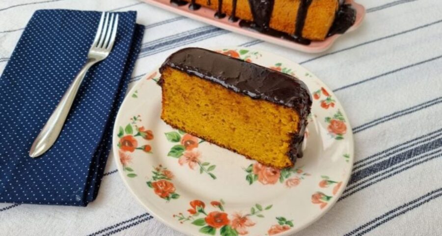 Bolo de cenoura de liquidificador - Foto: Reprodução/Receitaria