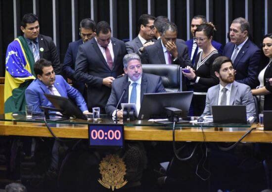 Plenário votará o mérito do texto da PL das Fake News na terça (2) - Foto: Zeca Ribeiro/Câmara dos Deputados