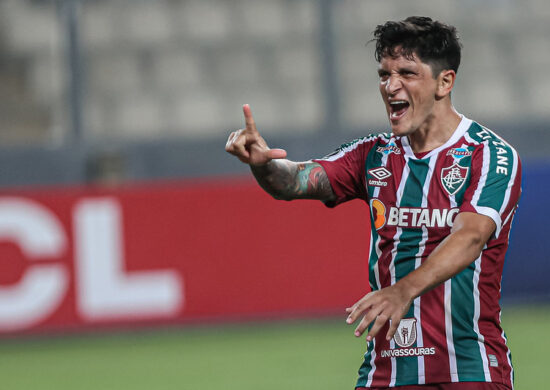 O argentino Germán Cano marcou dois gols na vitória do Flu sobre o Sporting Cristal, no Peru - Foto: Marcelo Gonçalves/FFC/divulgação