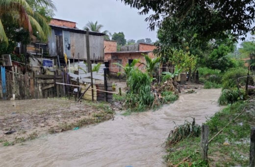 Manaus teve alagamentos durante chuva que atinge cidade nesta quinta (9) - Foto: Divulgação/Defesa Civil do município