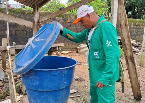 Evitar criadouros do mosquito transmissor da dengue é uma das formas de prevenção - Foto: Divulgação/FVS