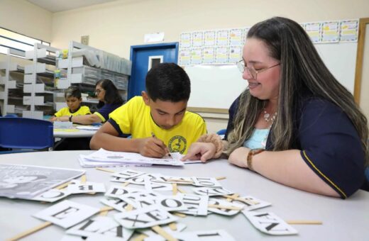 Trabalho voluntário foca em alunos do Ensino Fundamental de Manaus - Foto: Euzivaldo Queiroz / Secretaria de Estado de Educação e Desporto