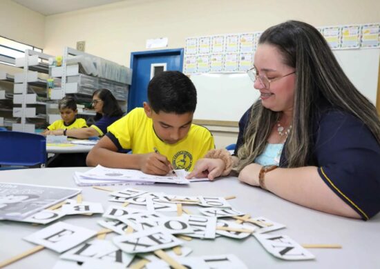 Trabalho voluntário foca em alunos do Ensino Fundamental de Manaus - Foto: Euzivaldo Queiroz / Secretaria de Estado de Educação e Desporto