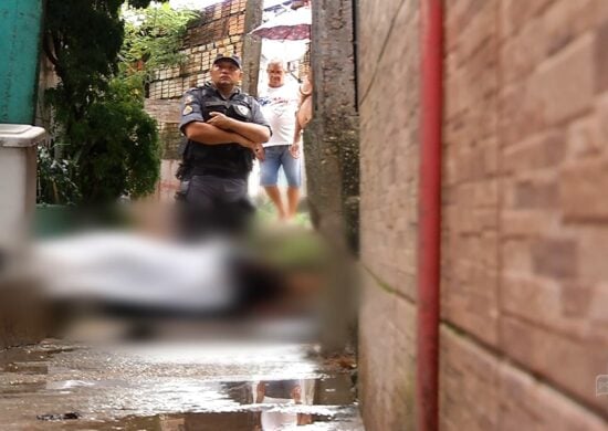 Homem é assassinado na frente do filho de apenas três anos em Manaus