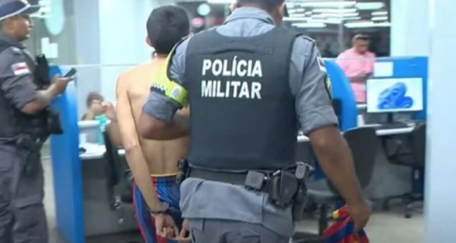 Após ejacular nas pernas da passageira, homem fugiu, mas foi capturado - Foto: Reprodução/WhatsApp