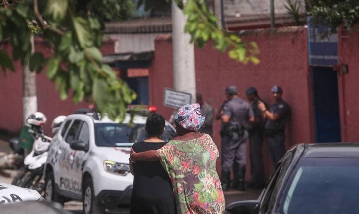 Mais de 300 pessoas foram presas na Operação Escola Segura no Brasil