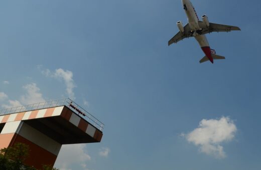 Querosene de aviação impacta diretamente nos cursos das companhias aéreas - Foto: Rovena Rosa/Agência Brasil