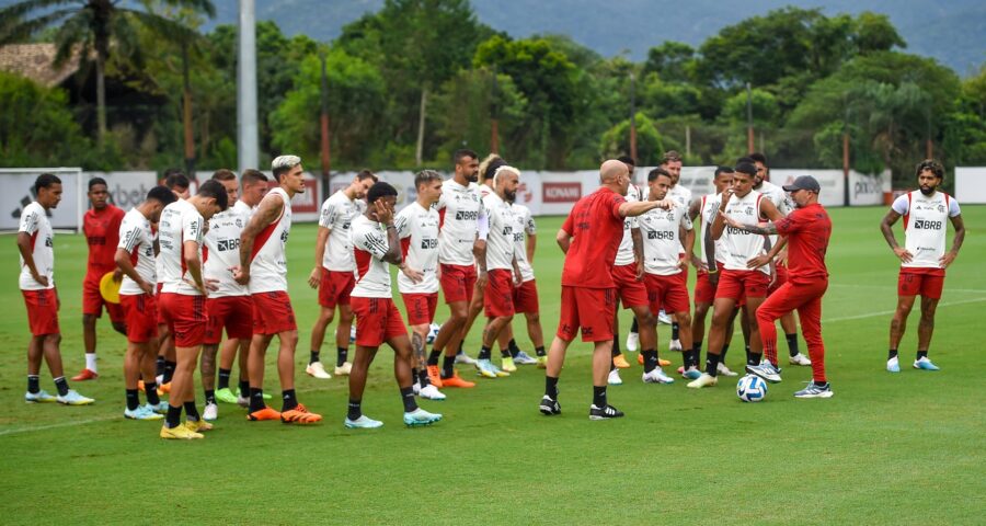 Sampaoli comandou apenas dois treinos antes do jogo contra a Ñublense, pela Libertadores - Marcelo Cortes/CRF/divulgação