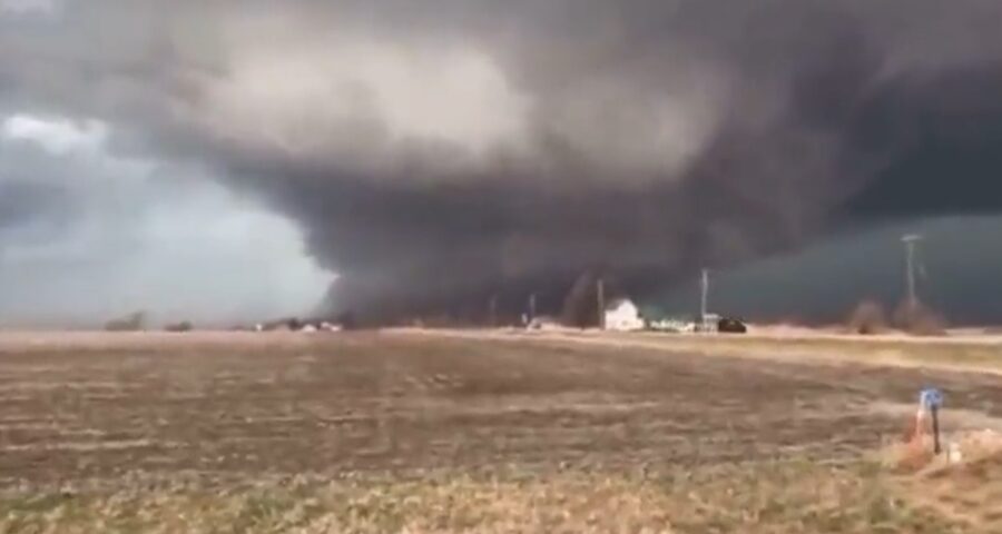 Quantidade exata de tornados que atingiram os EUA é apurada pelos órgãos climáticos - Foto: Reprodução/Twitter @RDCTVdigital