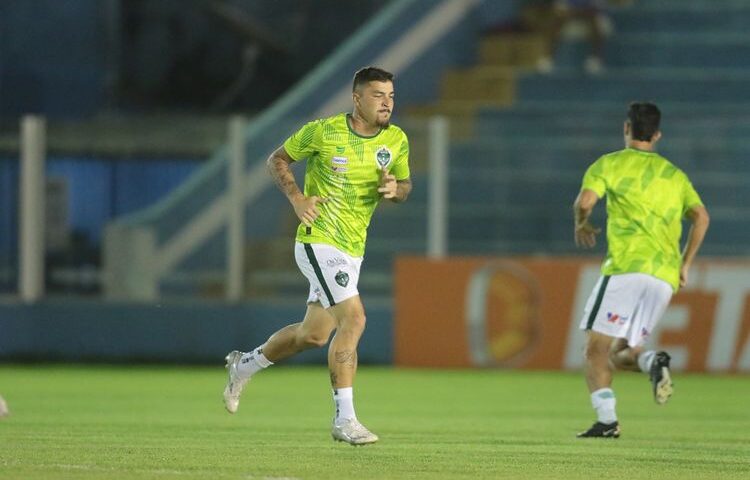 Manaus FC perde para o Paysandu por 1 a 0 no estádio Curuzu, em Belém - Foto: Reprodução/ Instagram @manausfc