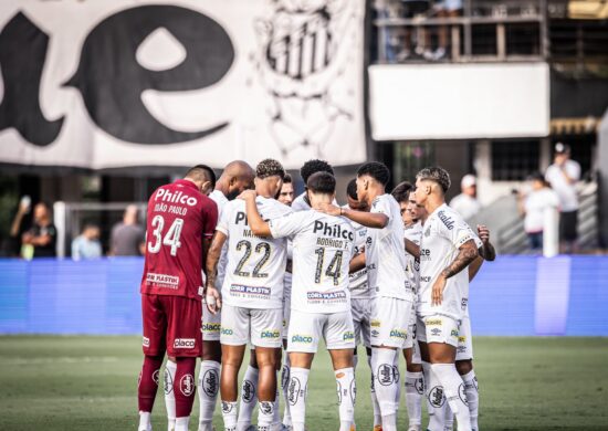 Santos e Cruzeiro disputam partida pelo Campeonato Brasileiro - Foto: Reprodução/Raul Baretta/ Santos FC