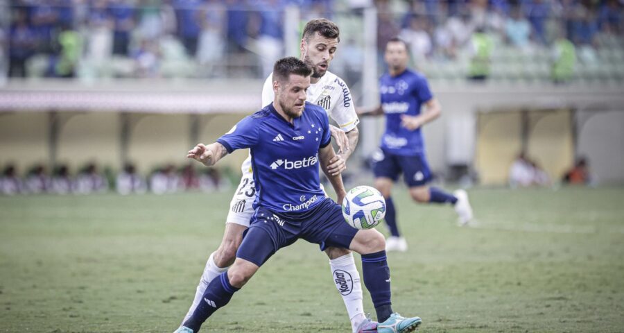 Cruzeiro conquista mais uma vitória no Campeonato Brasileiro - Foto: Reprodução/Cris Mattos /Staff Imagens/ Cruzeiro Esporte Clube