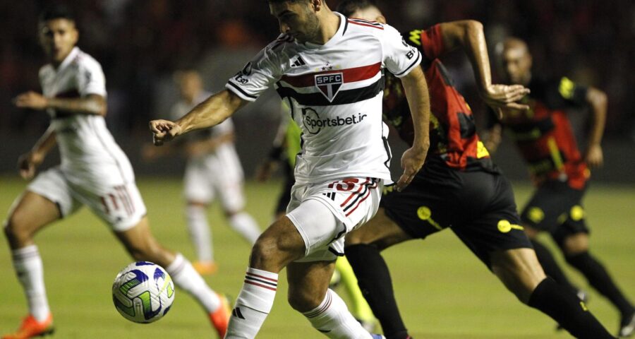 São Paulo vence o Sport na disputa pela ida das oitavas de final da Copa do Brasil - Foto: Reprodução/Rubens Chiri /saopaulofc.net