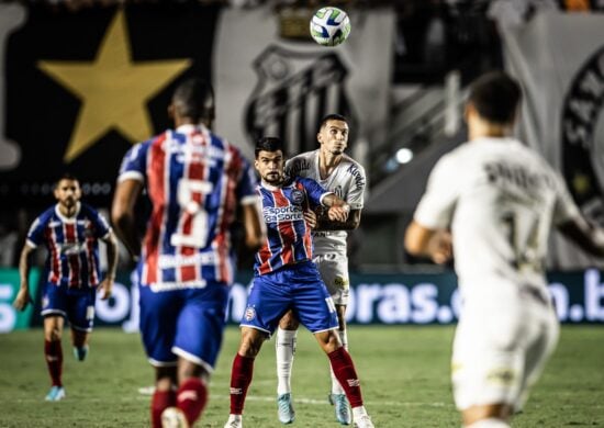 Santos e Bahia disputam pelo jogo de ida da Copa do Brasil - Foto: Reprodução/Raul Baretta/ Santos FC