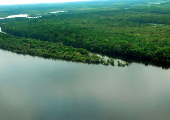 O calor poderá diminuir as chuvas na Amazônia - Foto: Foto: Mario Oliveira/ MTUR