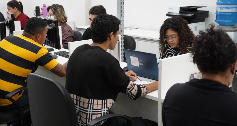 Atendimento para vagas de emprego no Sine Amazonas- Foto: Divulgação/Setemp