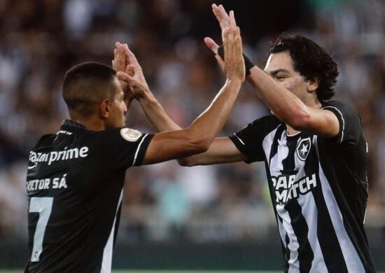 Botafogo vence o Atlético na disputa pela 4ª rodada do Campeonato Brasileiro - Fogo: Reprodução/Instagram @botafogo