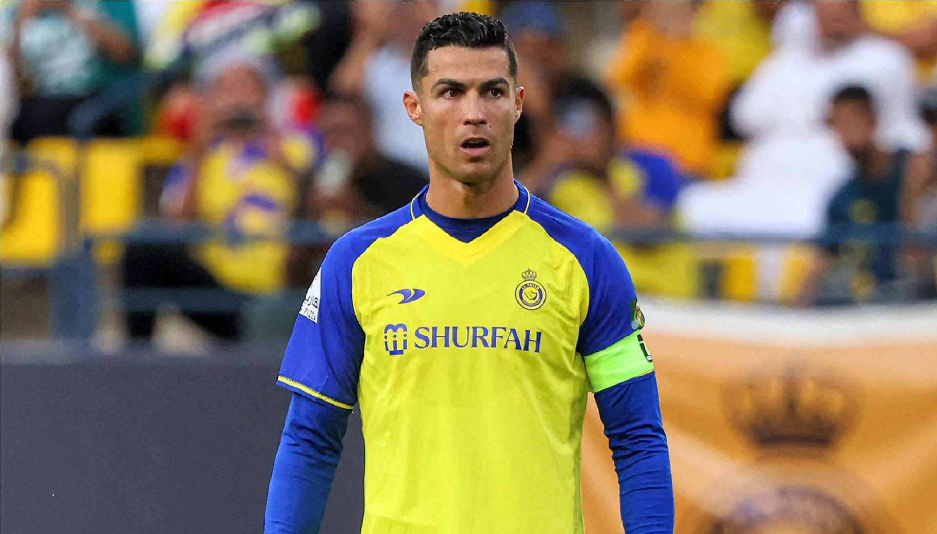 Cristiano Ronaldo não esconde sua irritação com o assédio - Foto: Reprodução/Twitter @samkex2tt