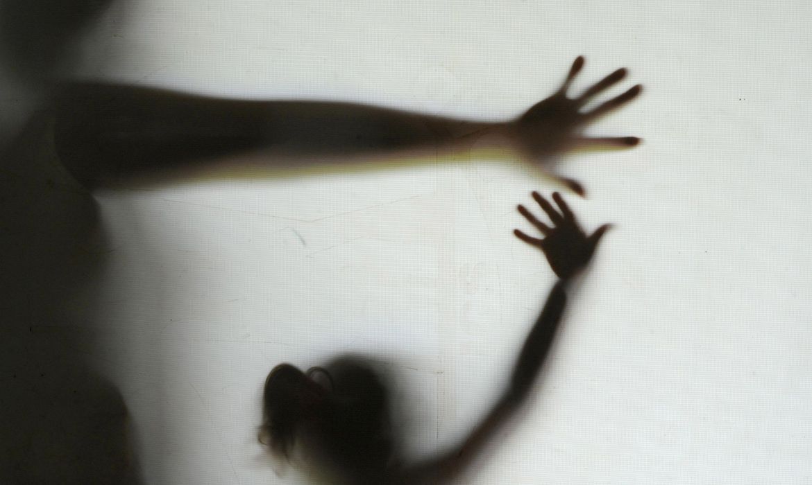 Violações sexuais contra crianças crescem no Brasil - Foto: Elza Fiuza/Arquivo