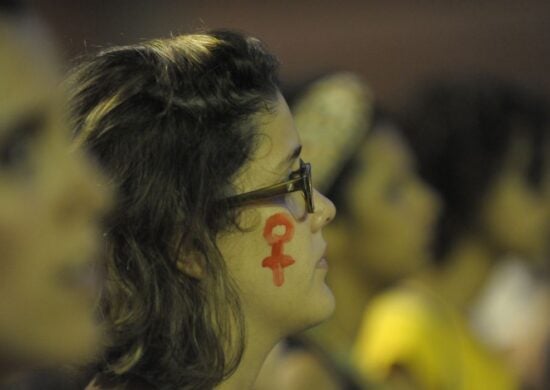 A ministra das Mulheres, Cida Gonçalves, afirmou que o governo trabalha para chegar ao "feminicídio zero", mas que há dificuldade para atingir essa meta até 2026 - Foto: Fernando Frazão/Agência Brasil