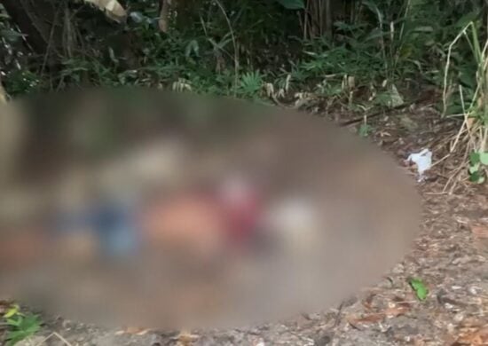 Homem foi jogado em uma área de mata - Foto: Reprodução/WhatsApp