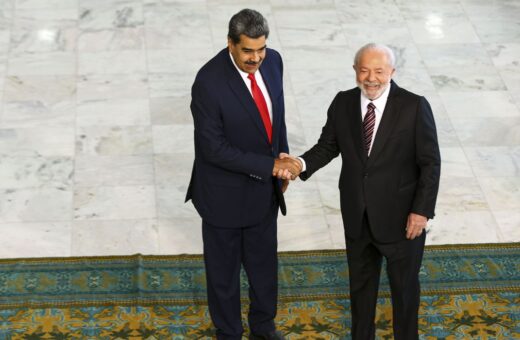 O presidente da Venezuela, Nicolás Maduro, se reuniu com o presidente Lula e disse que uma comissão vai analisar divida do país com o Brasil -Foto: Marcelo Camargo/Agência Brasil