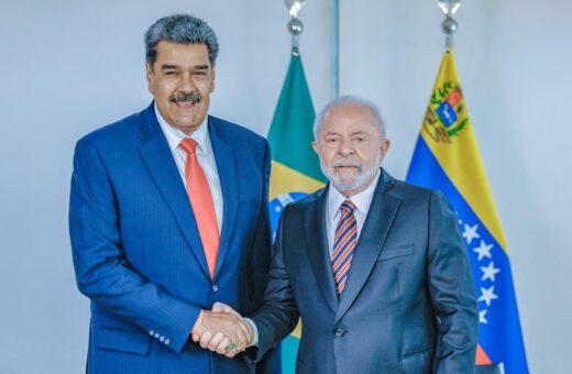 Lula quer voltar a negociar com Maduro