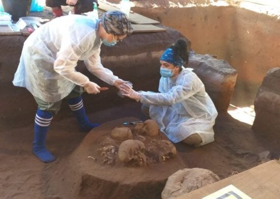 O fóssil humano inteiro foi encontrado por arqueólogos - Foto: Divulgação/ PCU-Minas Gerais