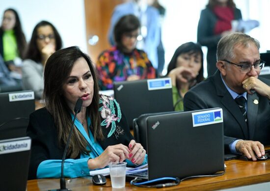 PL que prevê internet para escolas públicas pretende promover mais conexão - Foto: Geraldo Magela/Agência Senado