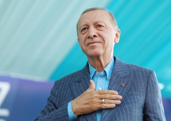 Recep Tayyip Erdogan foi eleito neste domingo (28) - Foto: Reprodução/Twitter@RTErdogan